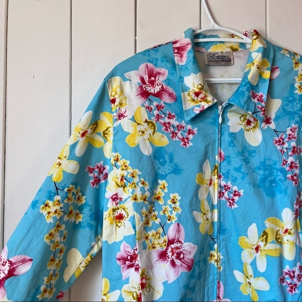 Tradition Country Collection Floral Zip Jacket. Size 16.